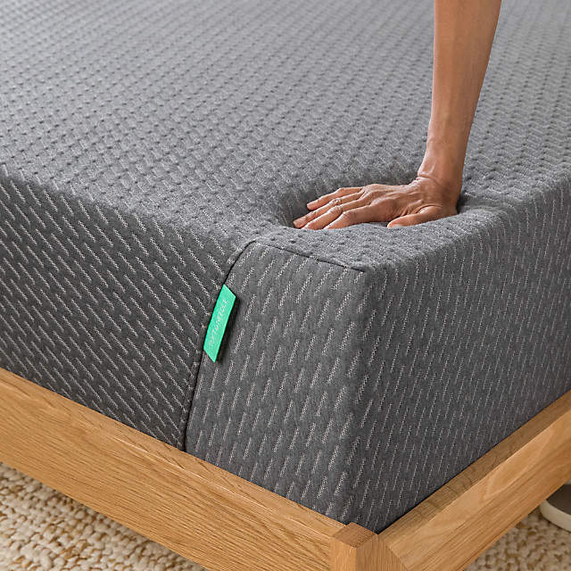 Tuft And Needle Mint King Mattress In A, Tuft And Needle King Size Bed Dimensions In Feet
