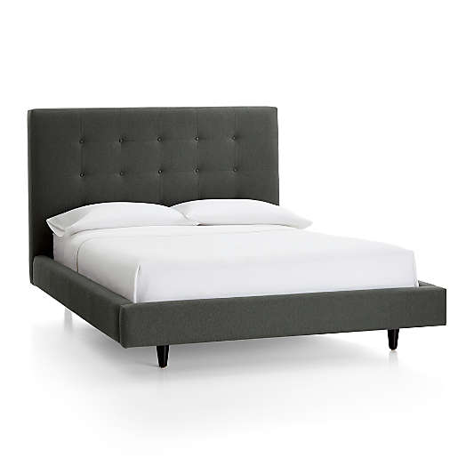 Tate 45" Tufted Upholstered Full Bed