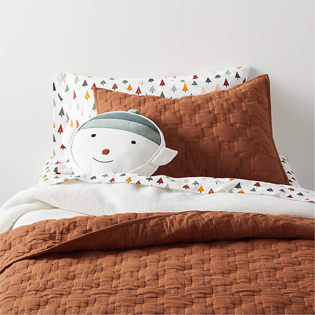 https://cb.scene7.com/is/image/Crate/TextureStchGeoABnTWQltFSSF23/$web_pdp_main_carousel_zoom_low$/230922155245/almond-brown-geometric-stitch-embroidered-organic-cotton-kids-quilt.jpg