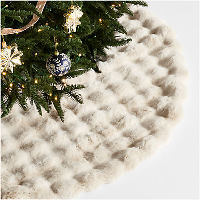 View Arctic Ivory Textured Faux Fur Christmas Tree Skirt details