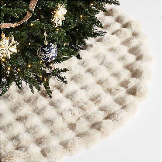 Arctic Ivory Textured Faux Fur Christmas Tree Skirt