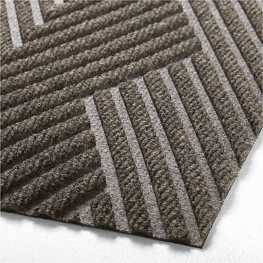 Thirsty Arrows Taupe Brown Indoor/Outdoor Doormat 21.5"x35"