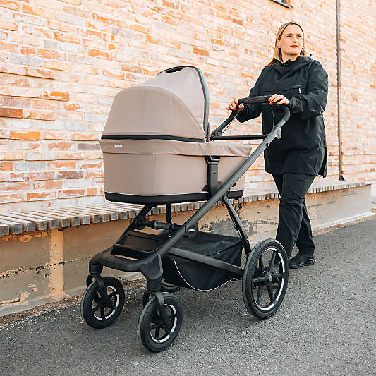 Thule Urban Glide Tinted Taupe Baby Bassinet