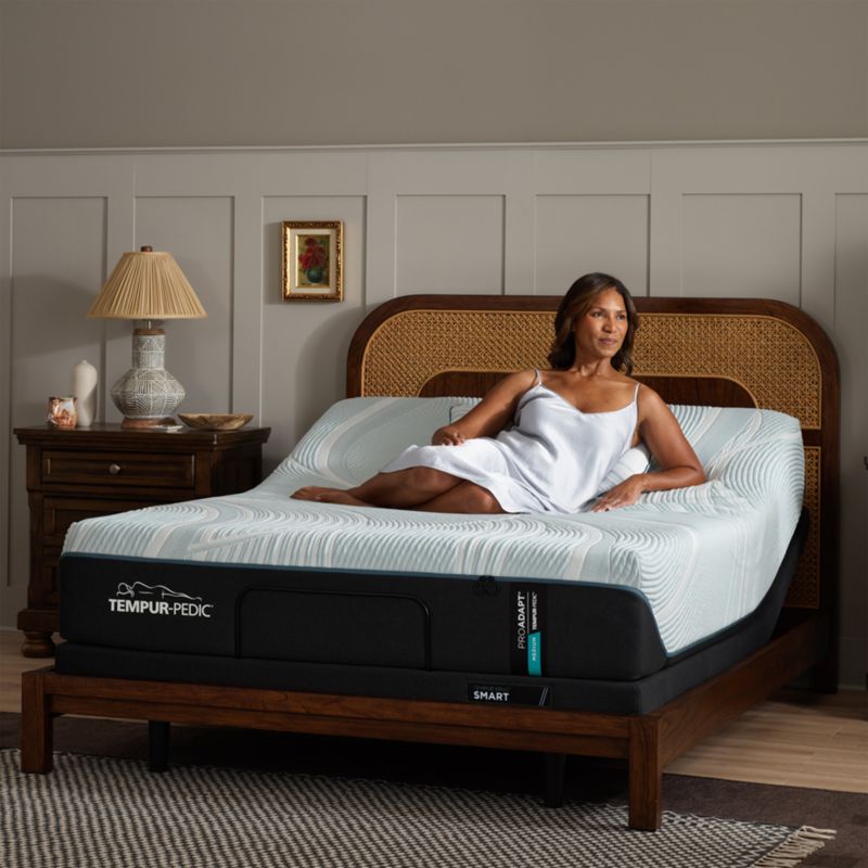 Tempur-Pedic® ProAdapt® Medium Queen Mattress - image 3 of 6