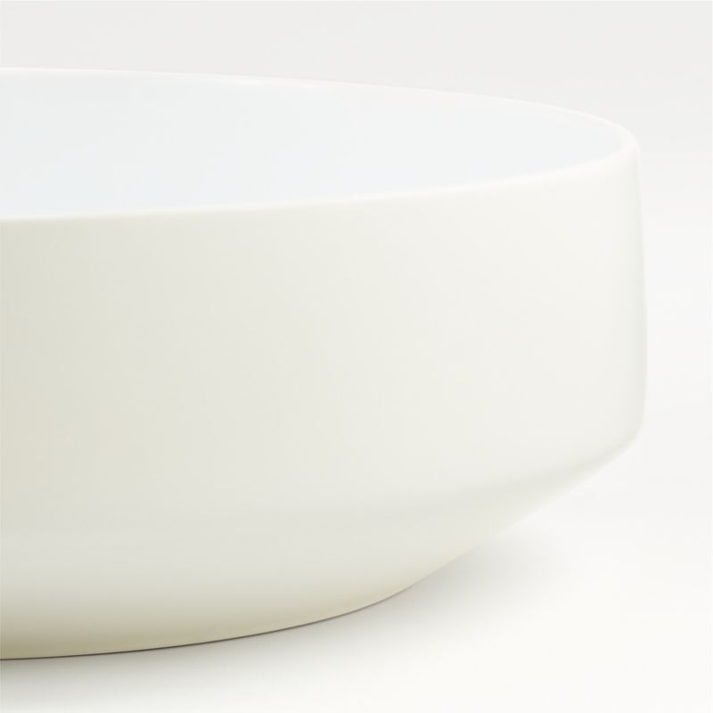 Tour White Porcelain Serving Bowl