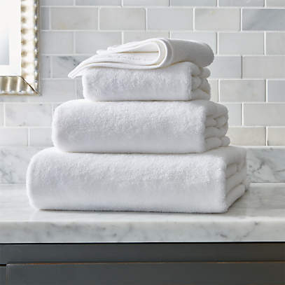 https://cb.scene7.com/is/image/Crate/TurkishCottonWhiteTowelGroupSHF16/$web_pdp_main_carousel_low$/220913132942/turkish-cotton-white-bath-towels.jpg