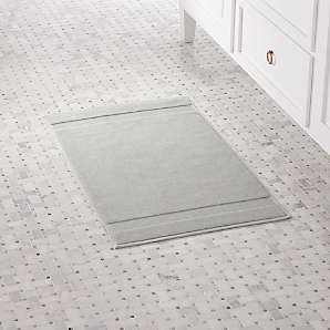 Bathroom Rugs: Not Your Grandma's Bath Mat Anymore - The Roll-Out