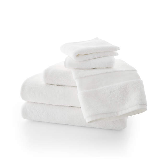 https://cb.scene7.com/is/image/Crate/TurkishWhiteTowelsSet6S19/$web_pdp_main_carousel_zoom_low$/190411135522/turkish-cotton-800-gram-white-towels-set-of-6.jpg