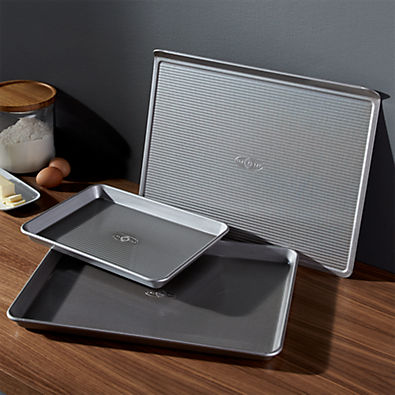 View USA Pan 3 Piece Nonstick Bakeware Set details