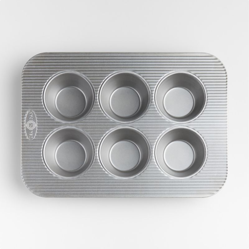Crate & Barrel Slate Blue 6-Cup Jumbo Muffin Pan + Reviews