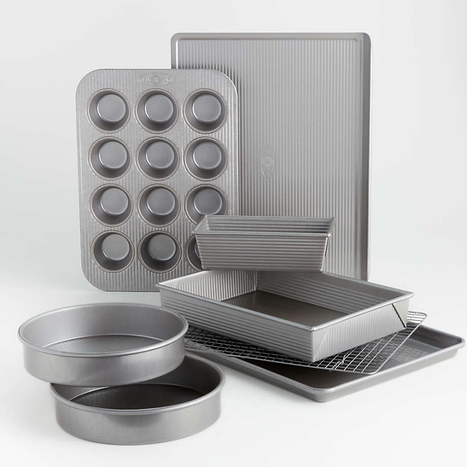 USA Pan 8Piece NonStick Bakeware Set + Reviews Crate & Barrel Canada