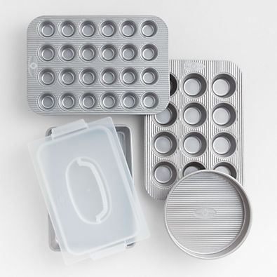 View USA Pan Muffin and Cake Pan Starter Set details