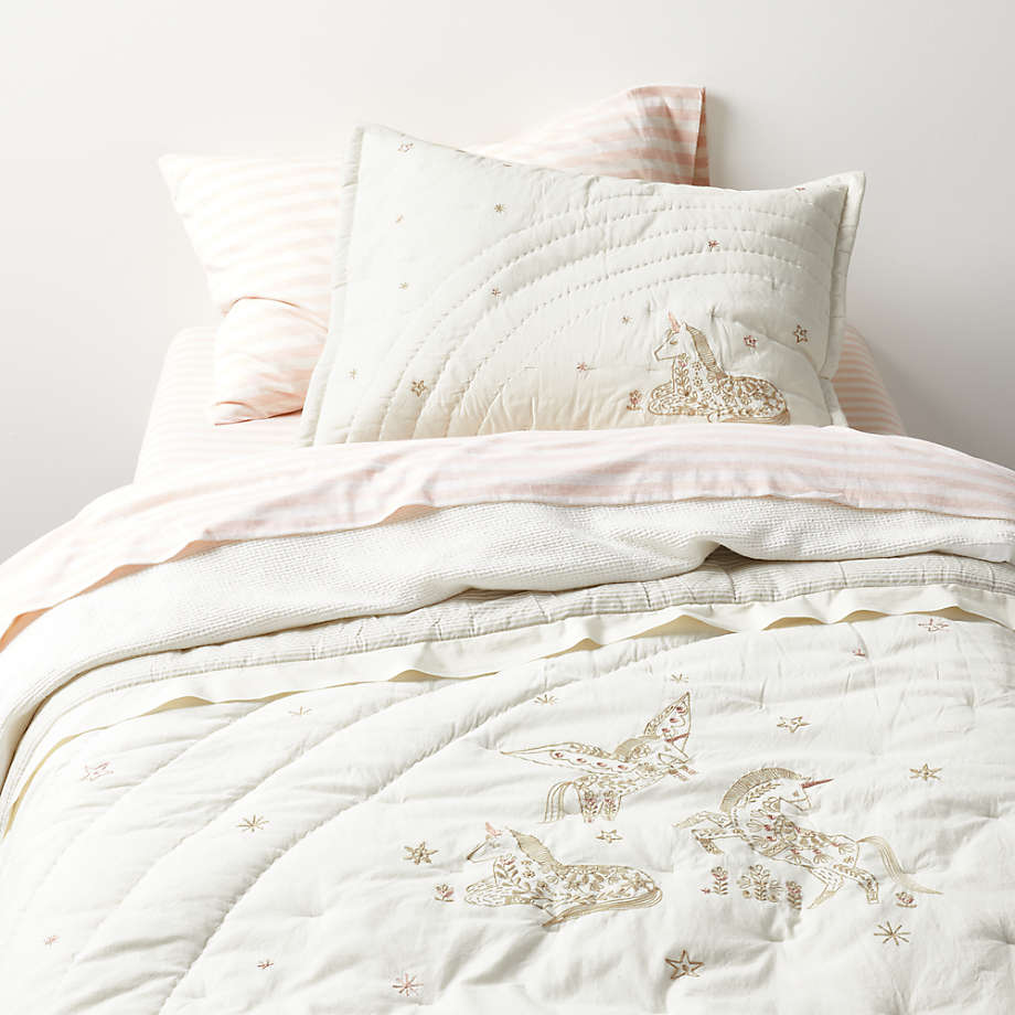 Unicorn hot sale twin quilt
