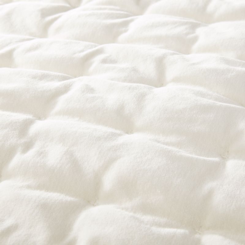 Velvet Cream Full/Queen Quilt - image 4 of 10