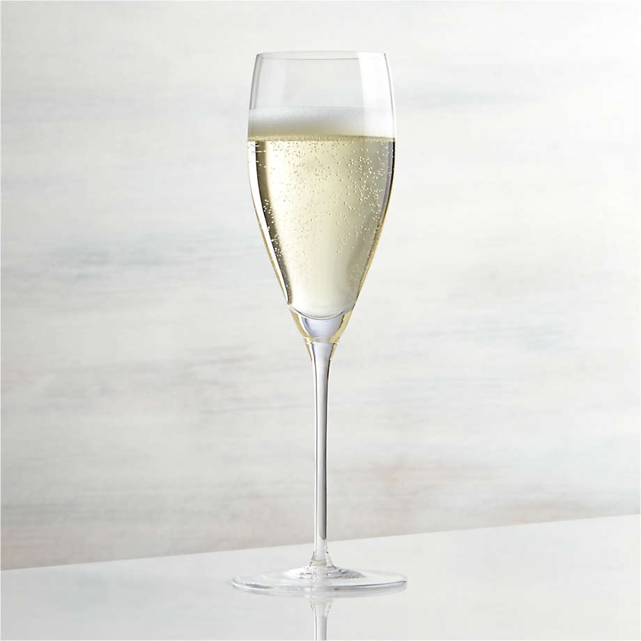https://cb.scene7.com/is/image/Crate/VineyardChampagneGlass9ozSHF15/$web_pdp_main_carousel_med$/220913132559/vineyard-9-oz.-champagne-glass.jpg