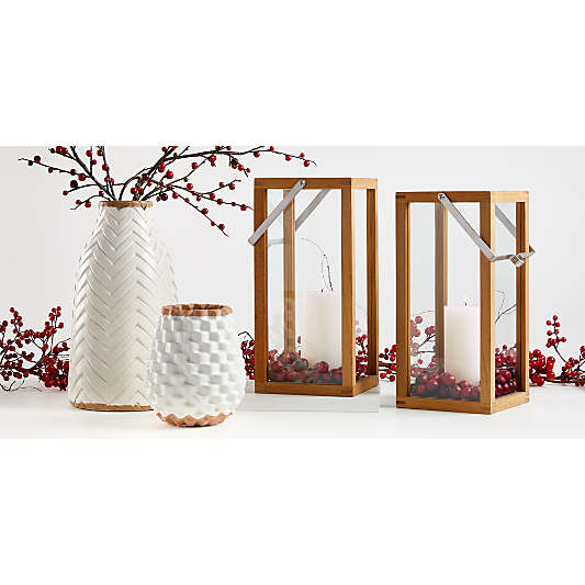 Vinter Mantel Arrangement