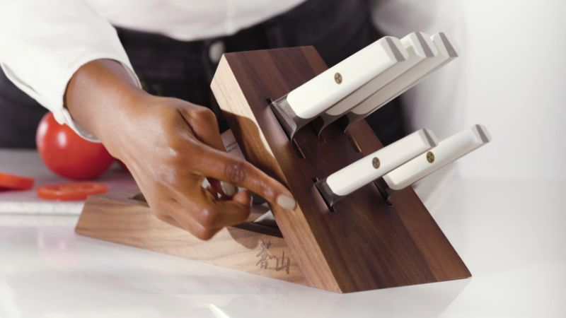 Play Cangshan Everest White 6-Piece Tai Knife Block Set - video 1 of 2