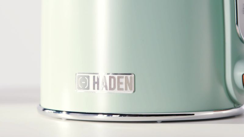 Play HADEN Dorchester Matte White Variable Temperature Programmable Electric Tea Kettle - video 2 of 2