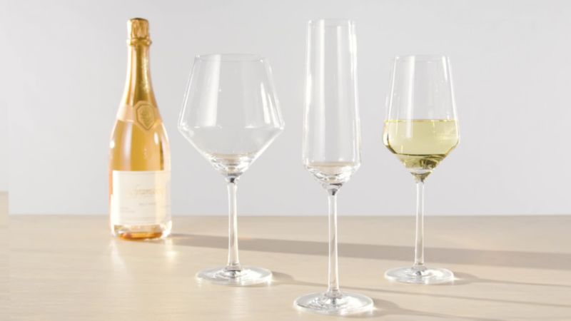 Play Schott Zwiesel Tour Wine Glasses - video 1 of 2