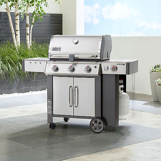 Weber ® Genesis II LX S-340 3-Burner Gas Grill