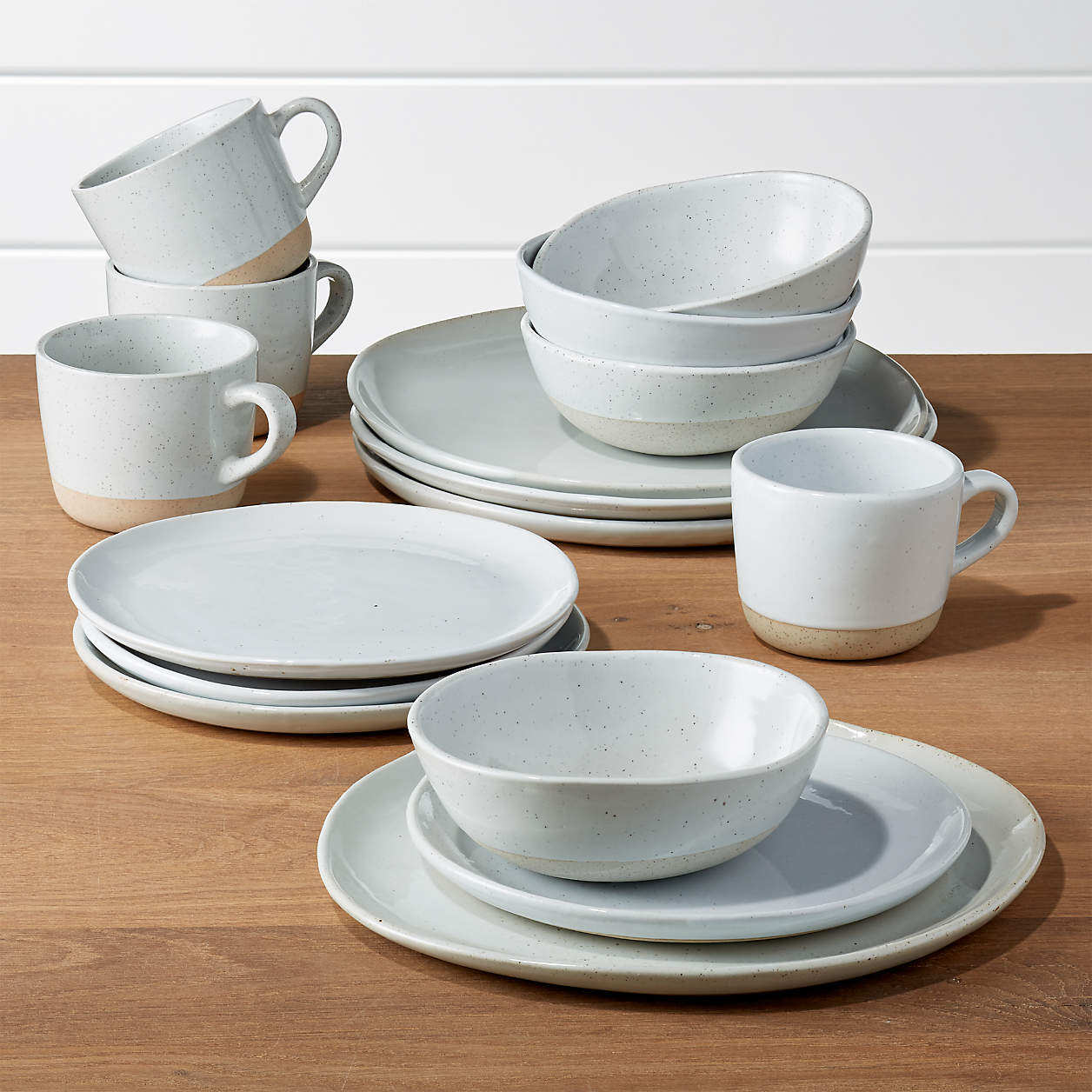 Welcome II 16-Piece Dinnerware Set