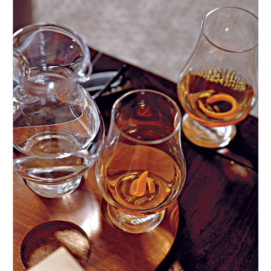 The Glencairn Whiskey Glass + Reviews | Crate & Barrel Canada