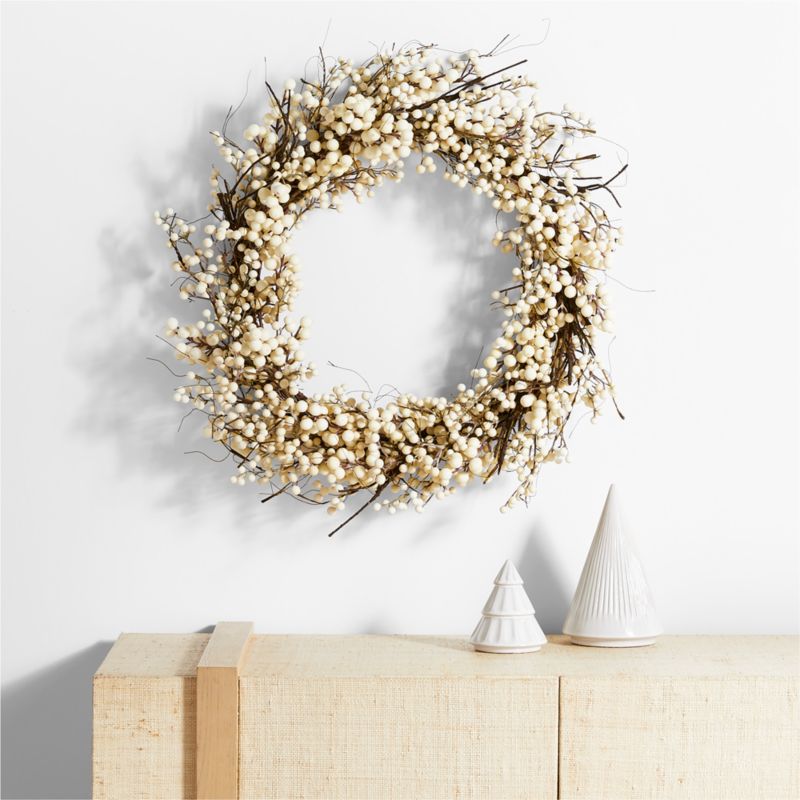 Faux White Ilex Berry Wreath 30" - image 4 of 8