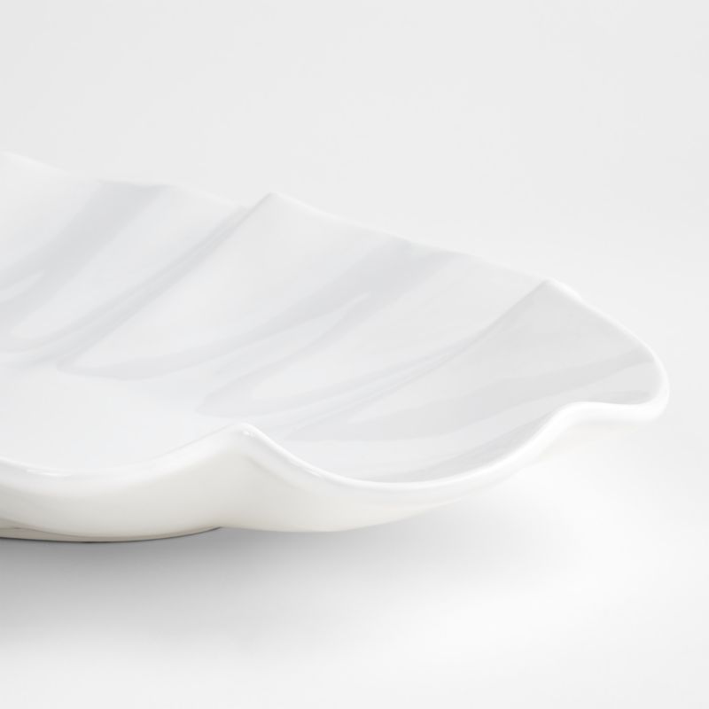 White Ruffle 22" Earthenware X-Large Platter - image 3 of 4