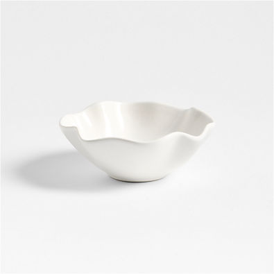 View White Ruffle 5.5" Dip Bowl details