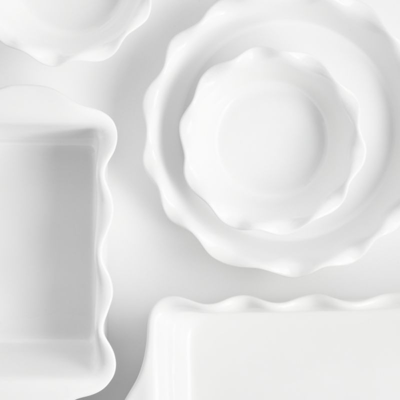 Ruffle 5Piece White Bakeware Set + Reviews Crate & Barrel Canada