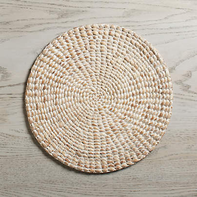 Round Whitewashed Water Hyacinth Placemat