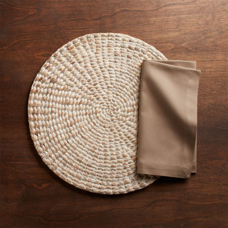 Round Whitewashed Water Hyacinth Placemat