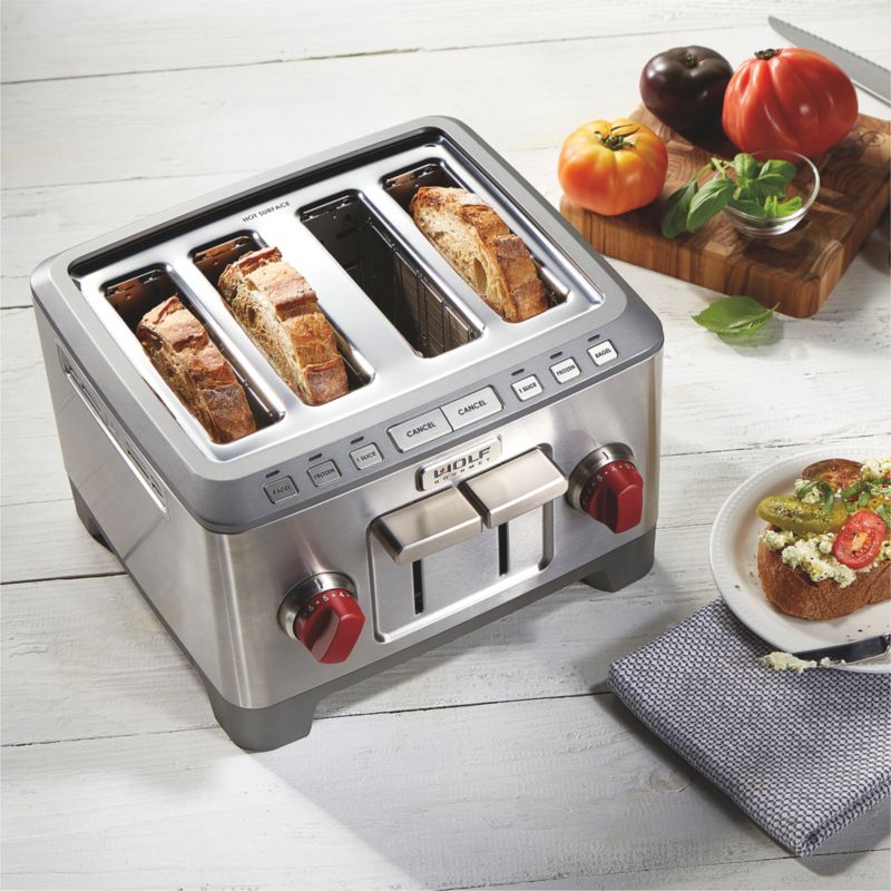 Wolf Gourmet 4-Slice Toaster with 1-Slice Toasting and Red Knobs - image 5 of 10