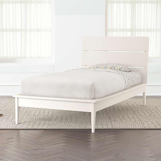 Wrightwood White Twin Bed