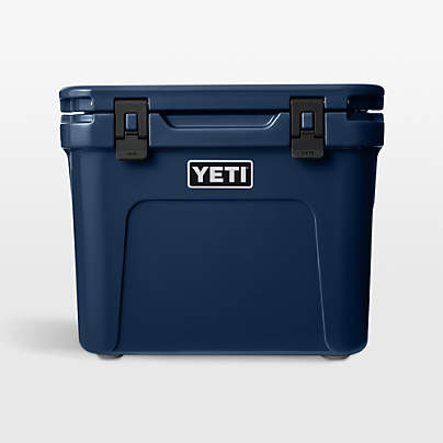 YETI Roadie 32 Hard Cooler Navy