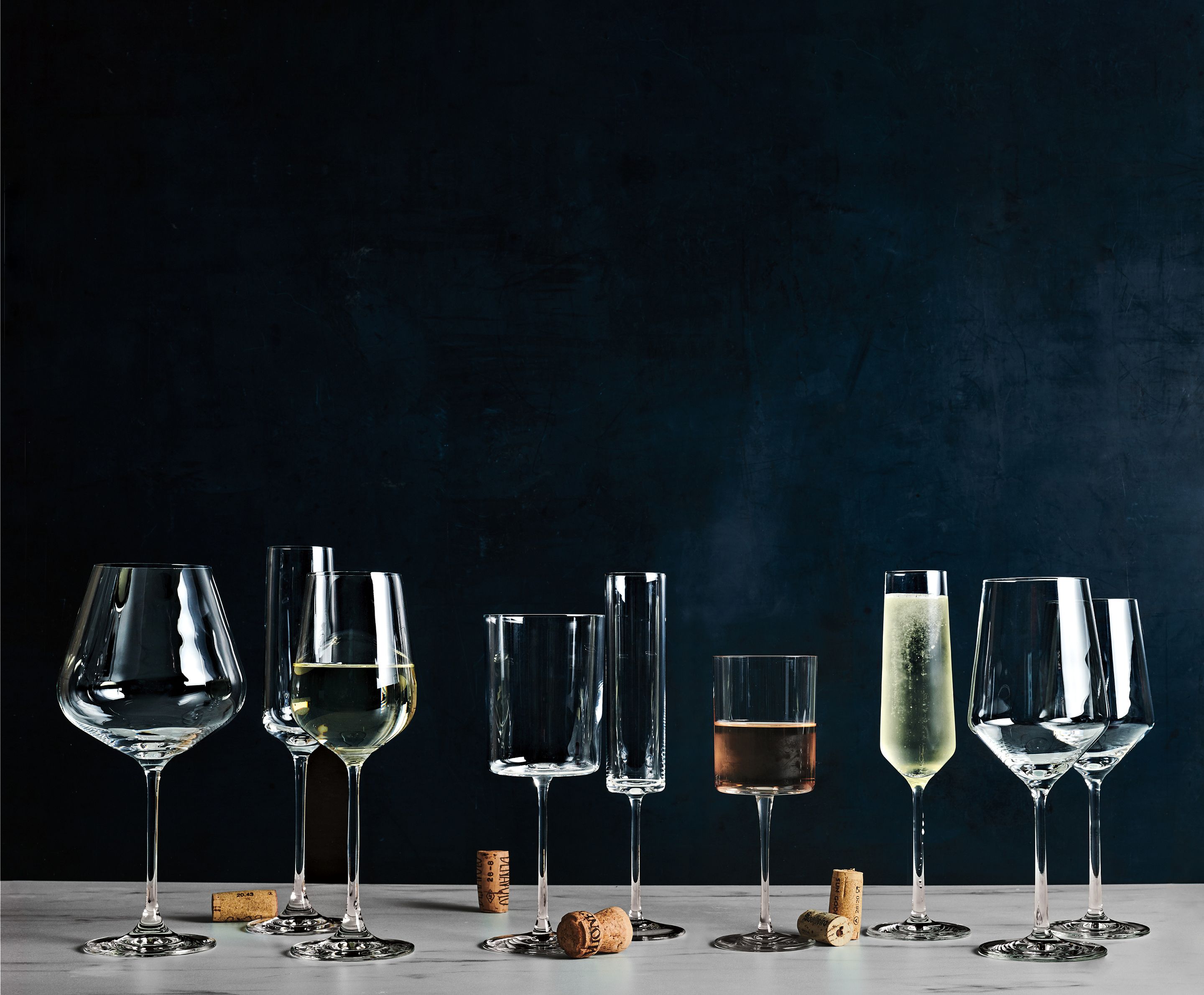 Types of Wine Glasses: A Guide to the Best Wine Glass Shapes | Crate ...