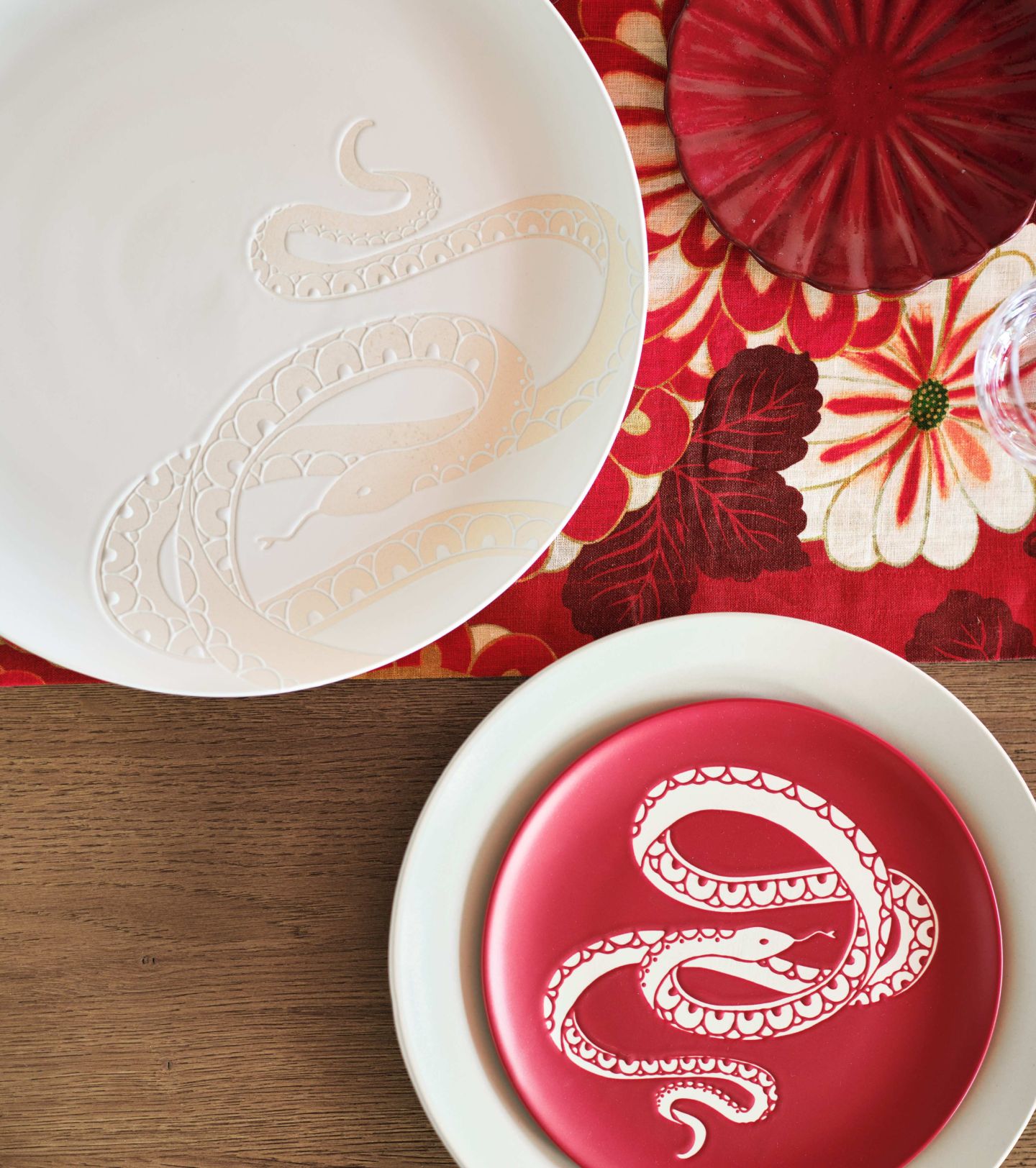 Snake plates