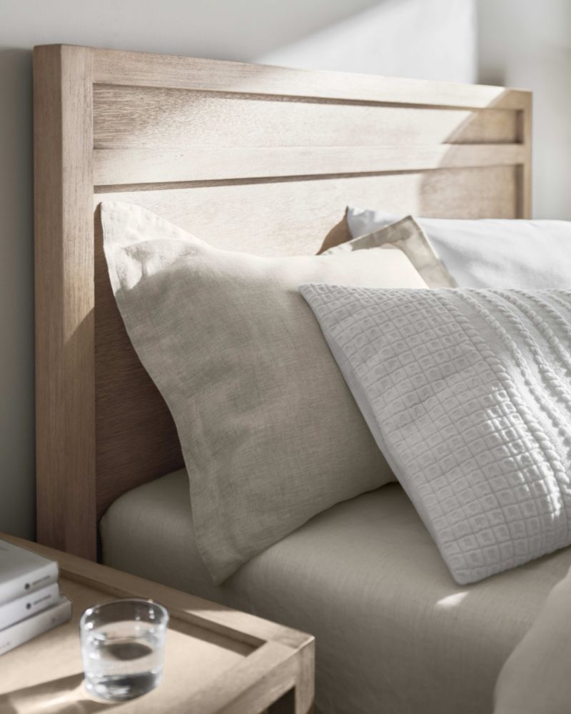 Modern Furniture Store, Home Decor & Wedding Registry | Crate & Barrel