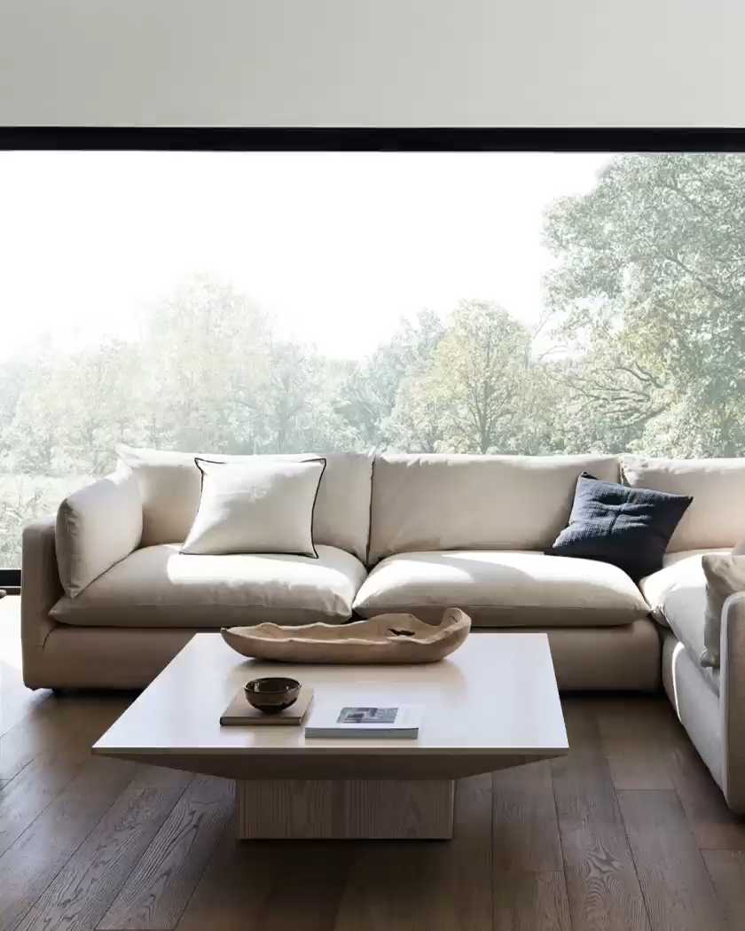 sofas & sectionals