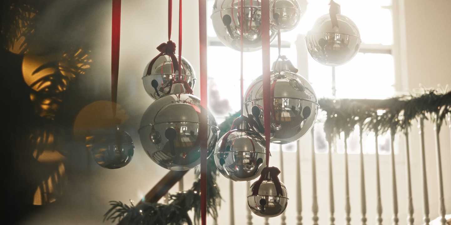 shop christmas