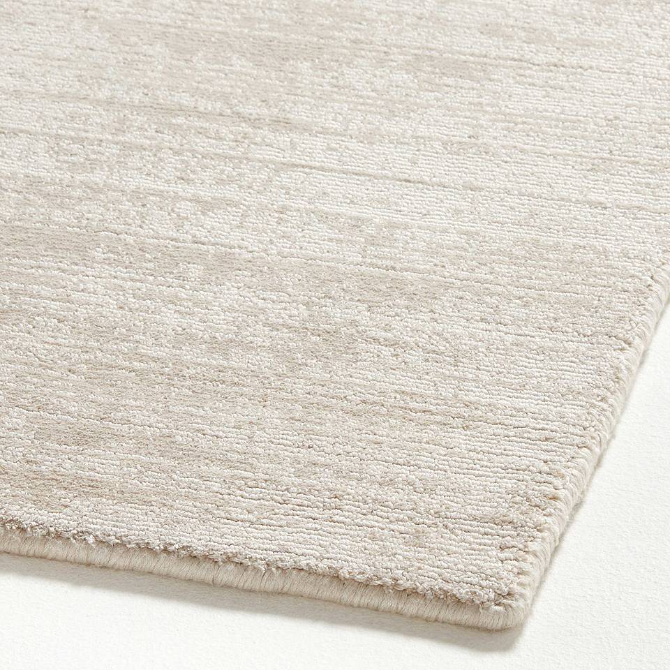 Macon Beige Chenille Rug 12x18 Swatch