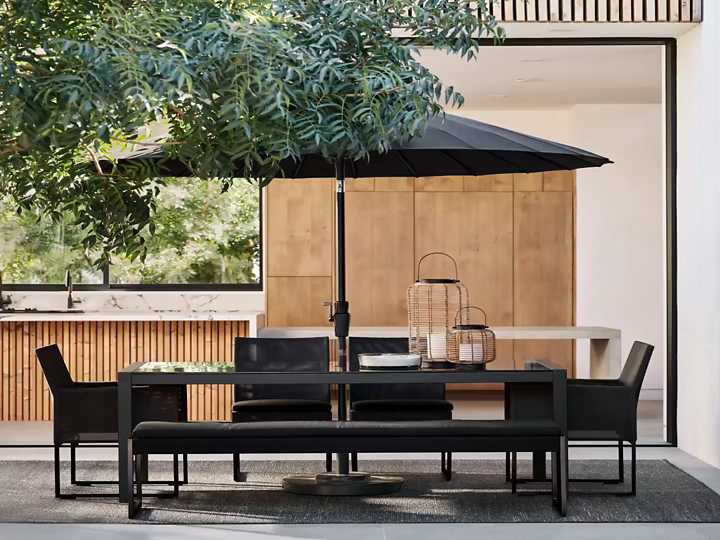 Outdoor Design Desk