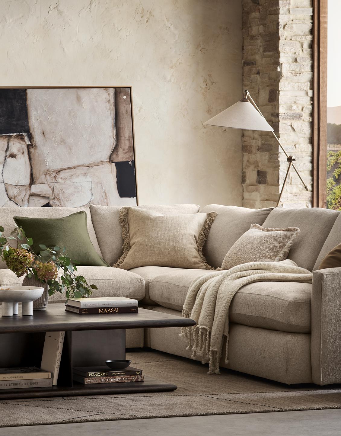 Sofas & Sectionals