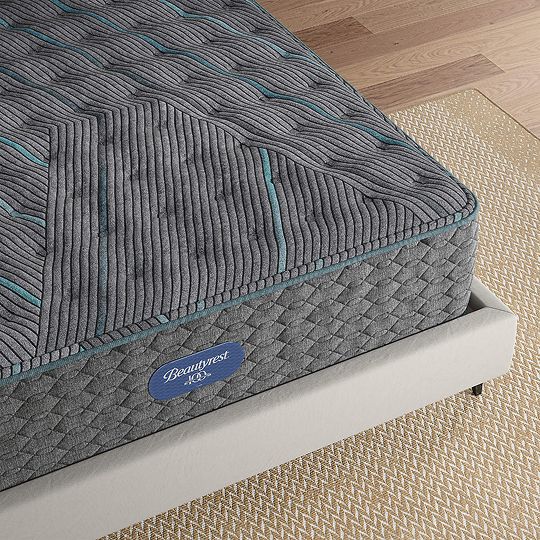 Mattresses & Box Springs