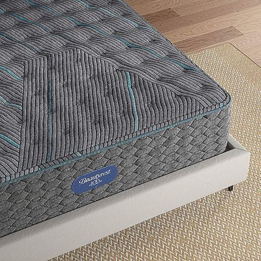 Mattresses & Box Springs