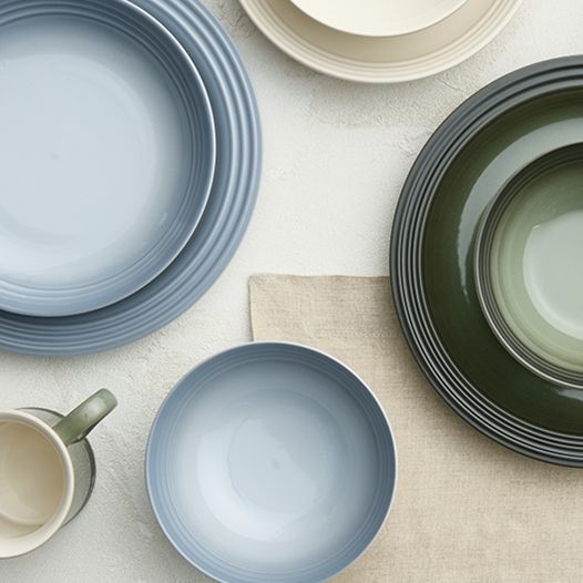 le creuset dinnerware