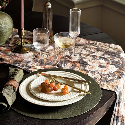Table Linens & Accessories