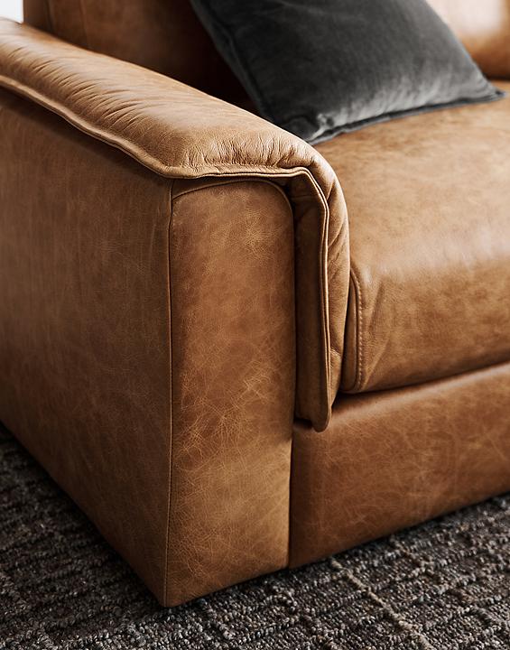 Wythe Leather Sectional Detail