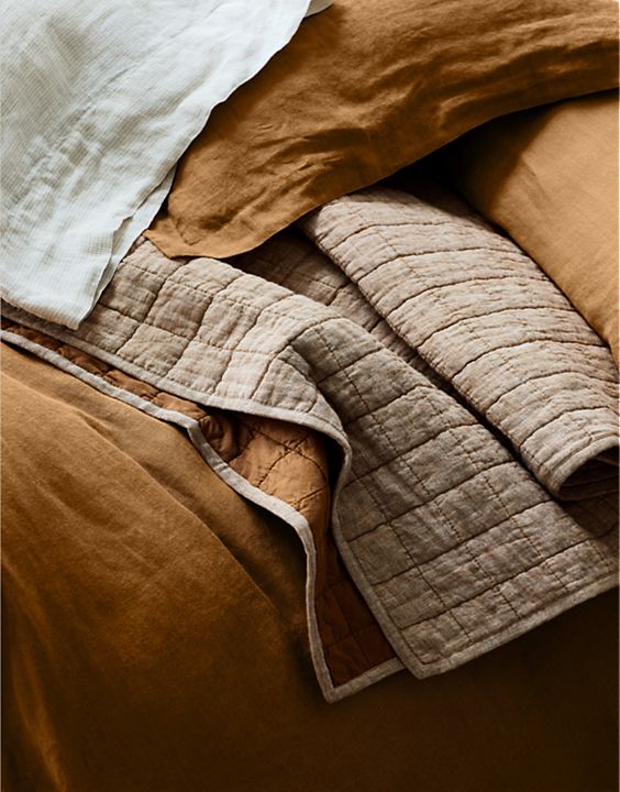 Bedding, Bath Towels and Accessories Crate & Barrel Canada