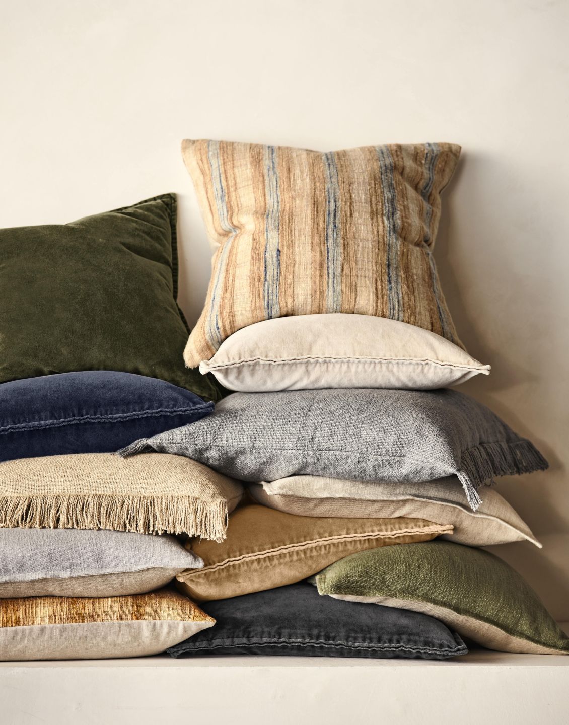 SHOP PILLOWS